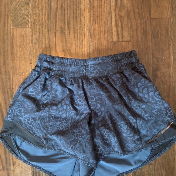 Lululemon Matching Set: Free To Be Bra & Shorts - Picture 6 of 6